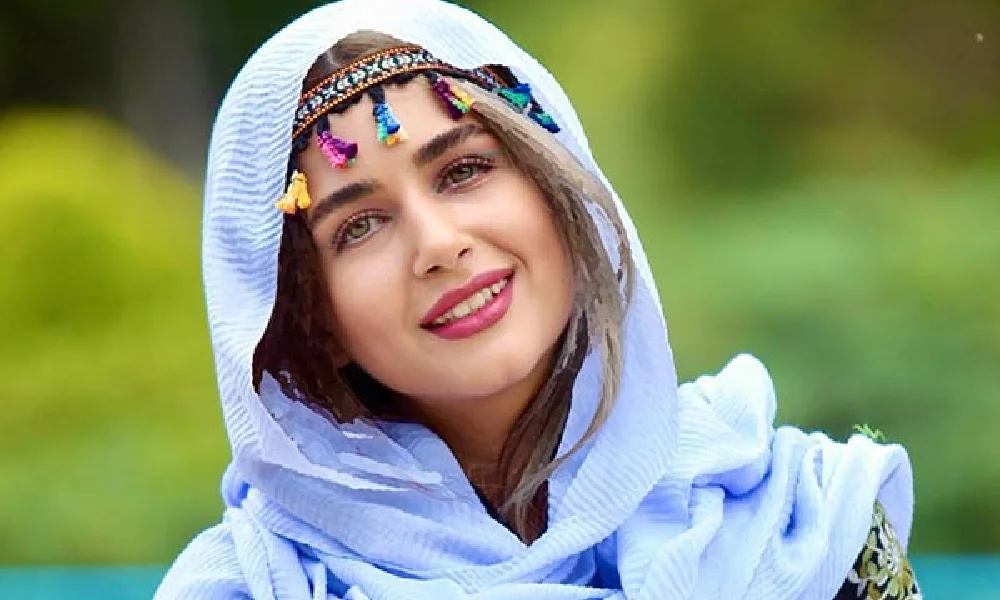 بررسی کامل دیو و ماه پیشونی ۲؛ داستان، بازیگران و جزئیات 9 دیو و ماه پیشونی ۲