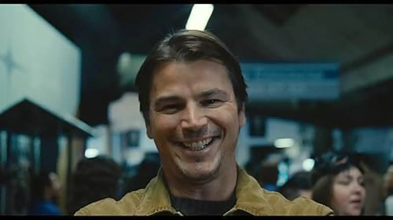 بازگشت غافلگیرکننده جاش هارتنت و احتمال ساخت فیلم Trap 2: آیا کوپر بازخواهد گشت؟ 1 احتمال ساخت فیلم Trap 2