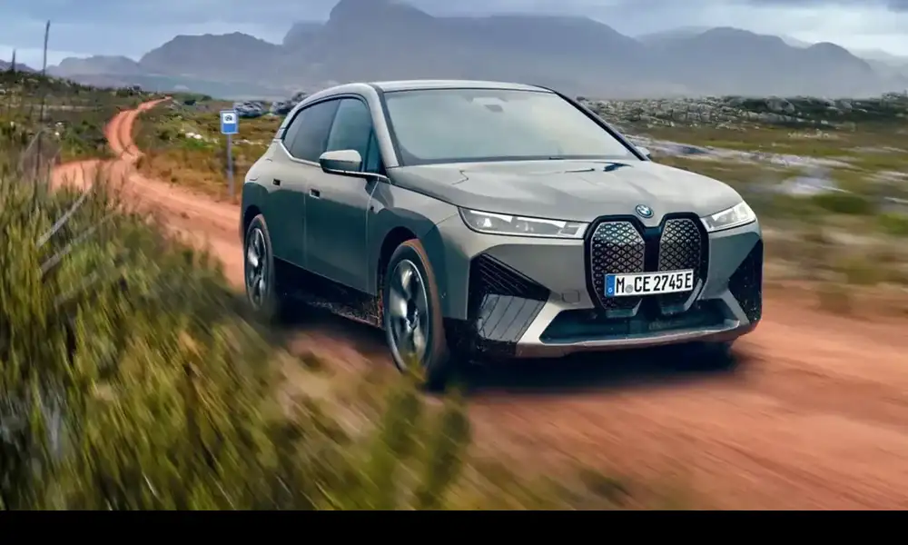 ابرهوش BMW: انقلابی در فناوری خودروهای آینده با پلتفرم Neue Klasse 4 کاهش هزینهها و بهروزرسانیهای بیسیم