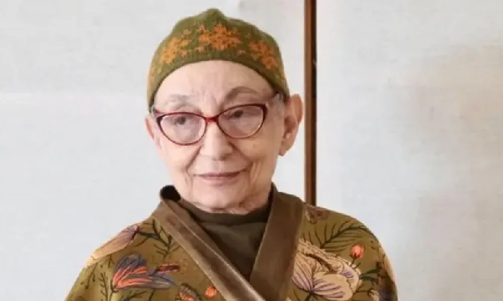 پروانه اعتمادی