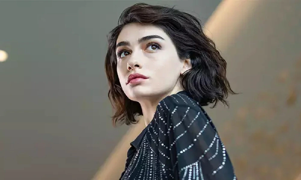 بیوگرافی بازیگران سریال جزر و مد