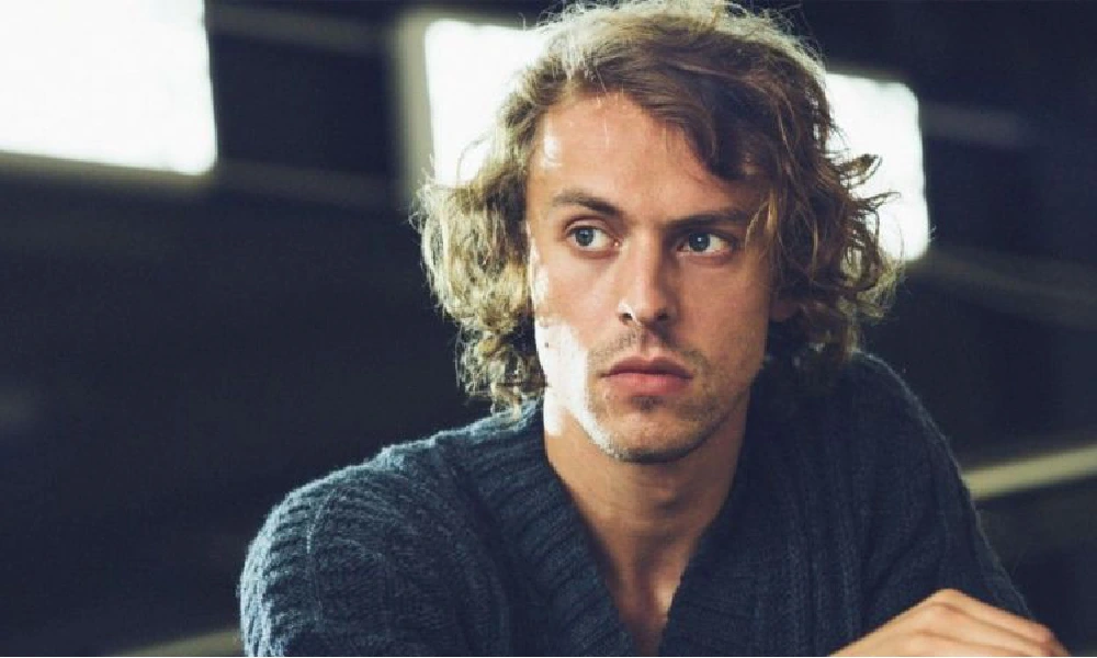 بیوگرافی بازیگران سریال جزر و مد