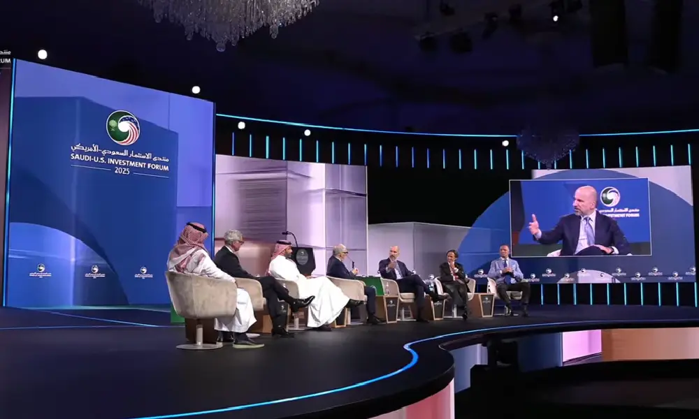 بیوگرافی دارا خسروشاهی و سفر به عربستان با دونالد ترامپ 3 ۲. بیوگرافی دارا خسروشاهی، فردی که در سفر ترامپ به عربستان همراهش بود