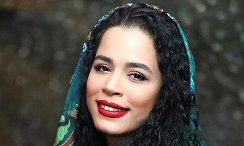 بیوگرافی بازیگران فیلم پروین