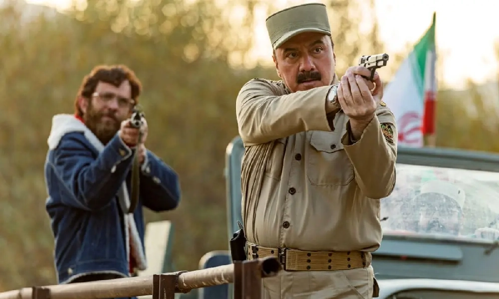 بیوگرافی کامل بازیگران فیلم غریب