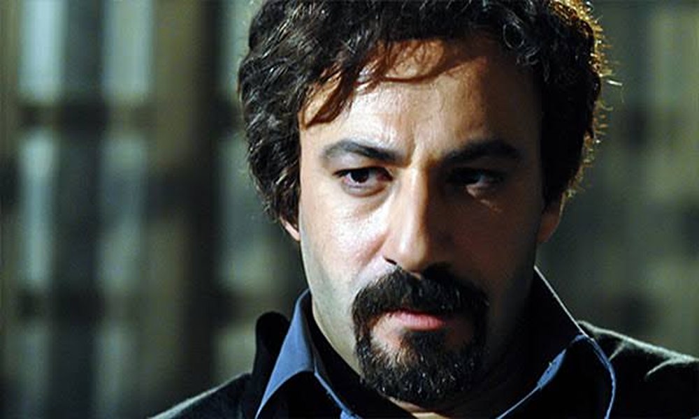 بیوگرافی بازیگران سریال ارمغان تاریکی – امیر آقایی بازیگر نقش بشرزاد