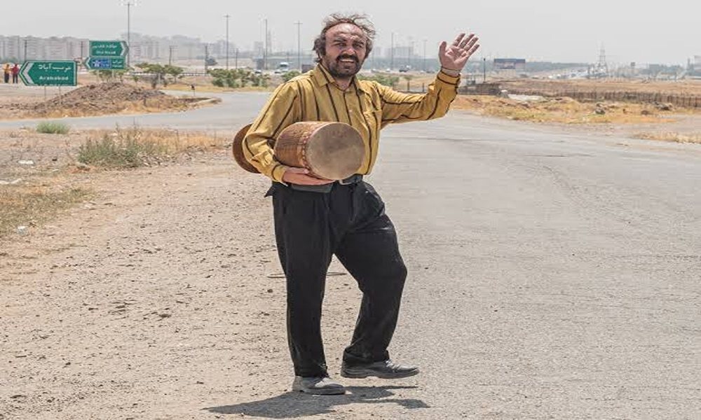 رضا عطاران در نقش هاشم – بیوگرافی بازیگران فیلم شیشلیک