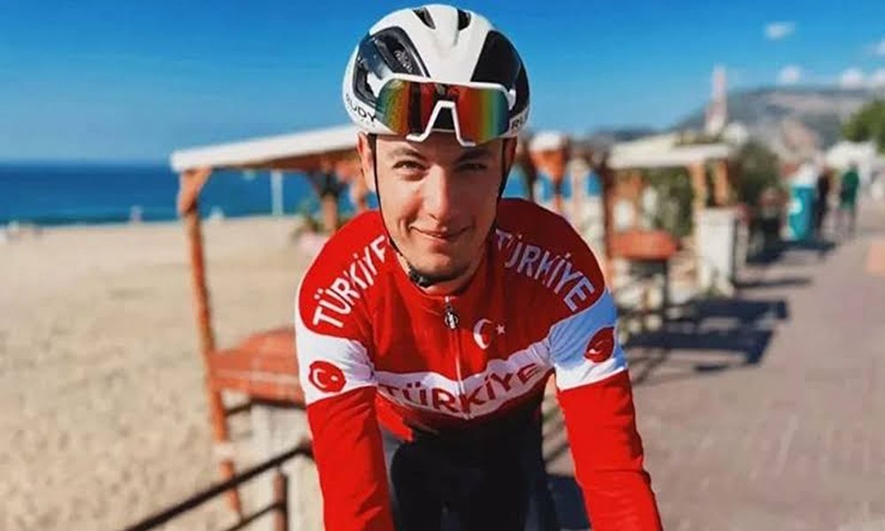 مصطفی آیورکان پیش از فوت دوچرخه‌سوار ترکیه‌ای در ایران