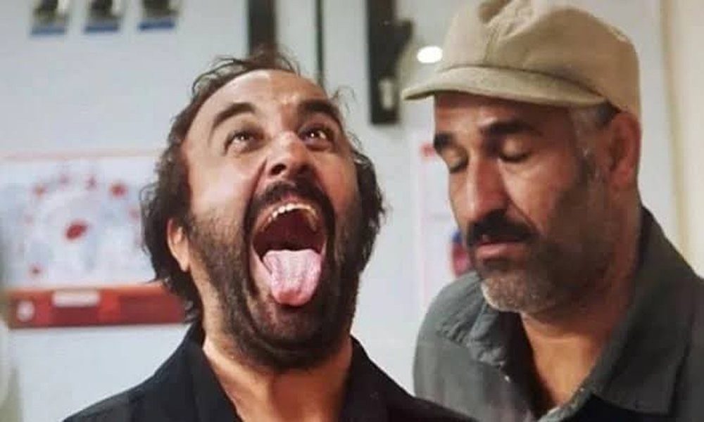 رضا عطاران در نمایی از فیلم شیشلیک – بیوگرافی بازیگران فیلم شیشلیک