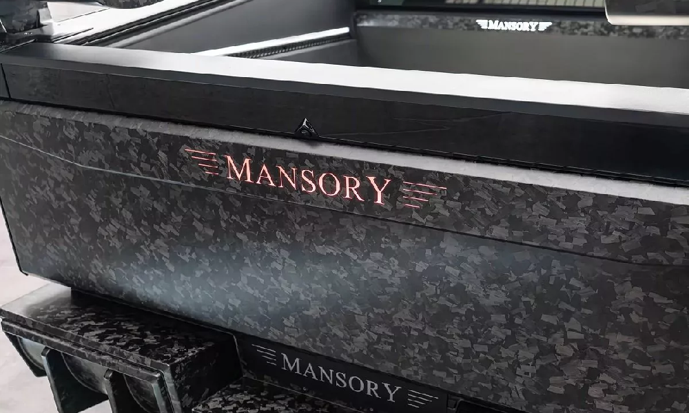 تسلا سایبرتراک منصوری Elongation Evo با باله‌های عقب و رینگ‌های ۲۶ اینچی، تعریف جدیدی از طراحی لاکچری ارائه داده است.