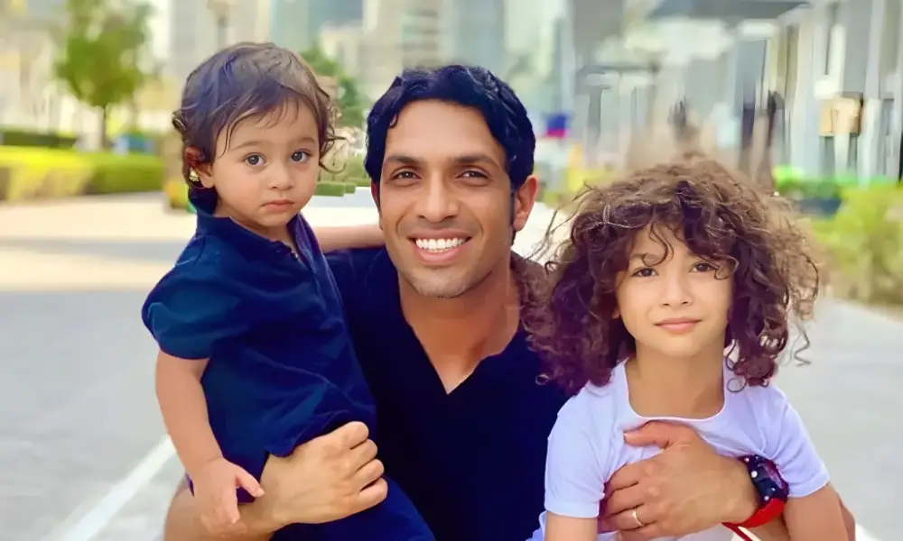 بیوگرافی سپهر حیدری: و عکس سپهر حیدری با بچه هاش