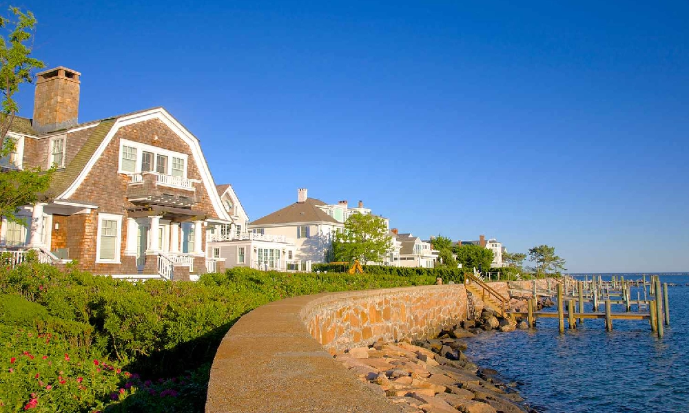 نقش شورای شهر در آبادانی شهرهای کوچک ساحلی بررسی 10 مورد